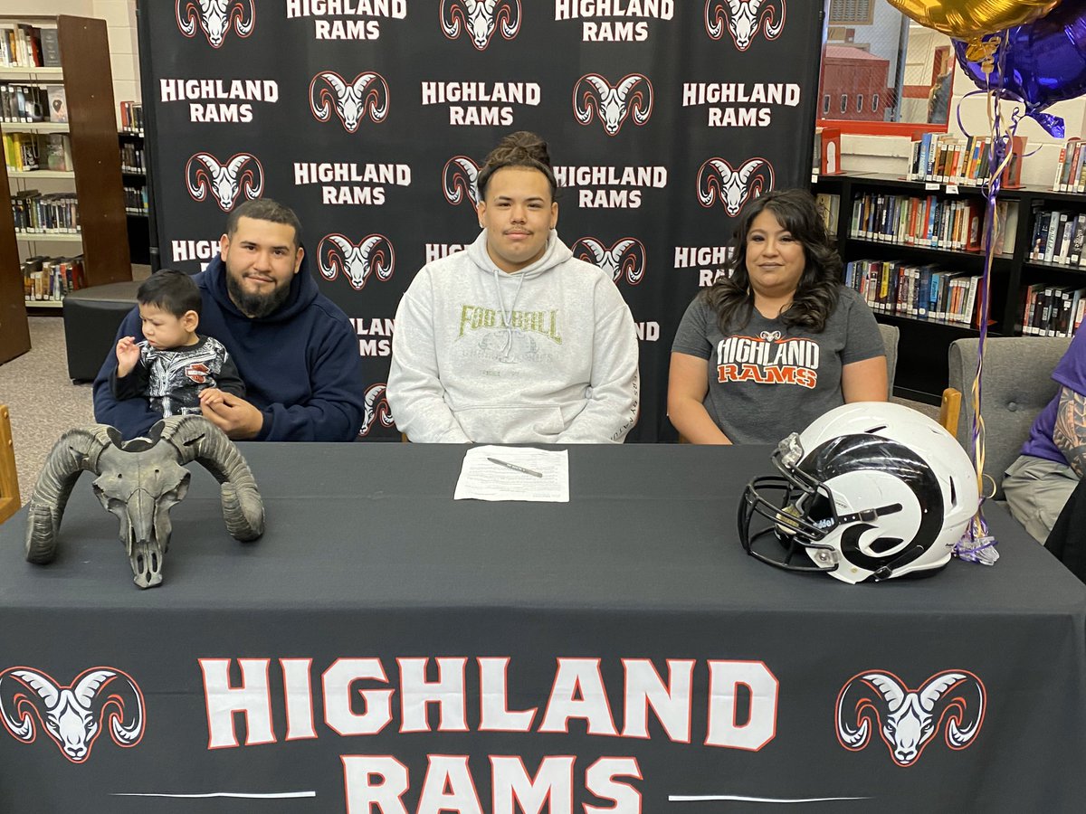 RamHighland's tweet photo. Congratulations to Isaiah Wright, JJ Flores, and Josh Potter for signing with the College of Idaho and Eastern Oregon for football! @MGuernsey_ISJ @a_luevano @idahosports @HHSRams @highland_2020 @PCSD25 https://t.co/MbZZQ6bGXR