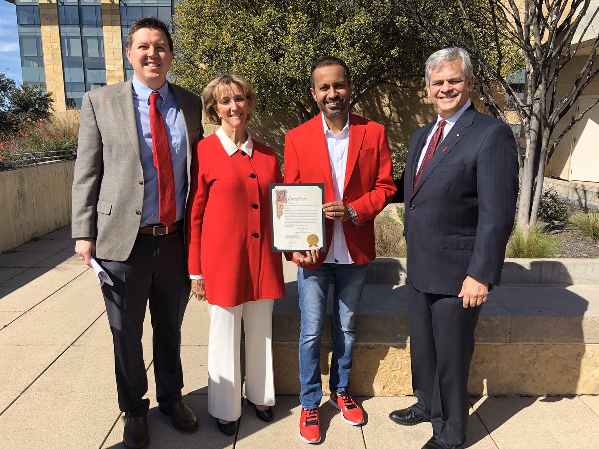 lesliewardtx's tweet photo. Proud to Chair the @American_Heart 2020 @GoRedForWomen campaign. Thank you to @MayorAdler for proclaiming today Go Red For Women Day in Austin! #GoRedATX https://t.co/pvdotp3MiL