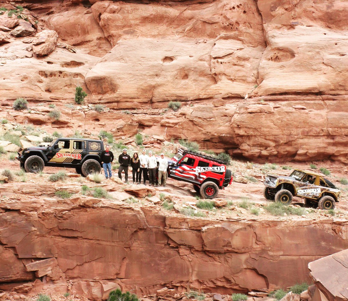 Skyjacker's tweet photo. #FBF To our time in Moab last year!
.
.
Gearing up to do it again this year!
.
.
#skyjacker #skyjackersuspensions #flashbackfriday #moab #offroading #workfamilyfun #trailing #jeeping https://t.co/wvpeTFtcoR