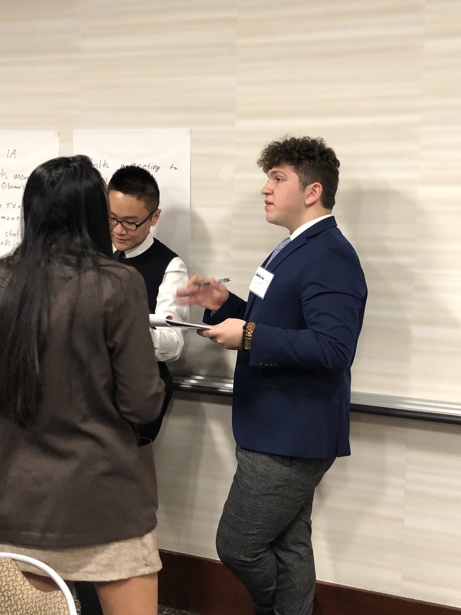 SJMUN's tweet photo. #MUNUC32 is in full swing here in (finally) sunny Chicago! https://t.co/5DpkfZ6sop