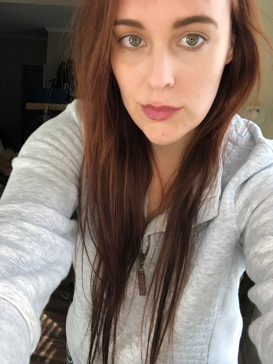RebeccaRennerFL's tweet photo. I dyed my hair last night and somehow it doubled in length. I can’t fit all of it into pictures anymore. 🤷🏼‍♀️ but I’m loving the color! https://t.co/e9tue6Ew4M