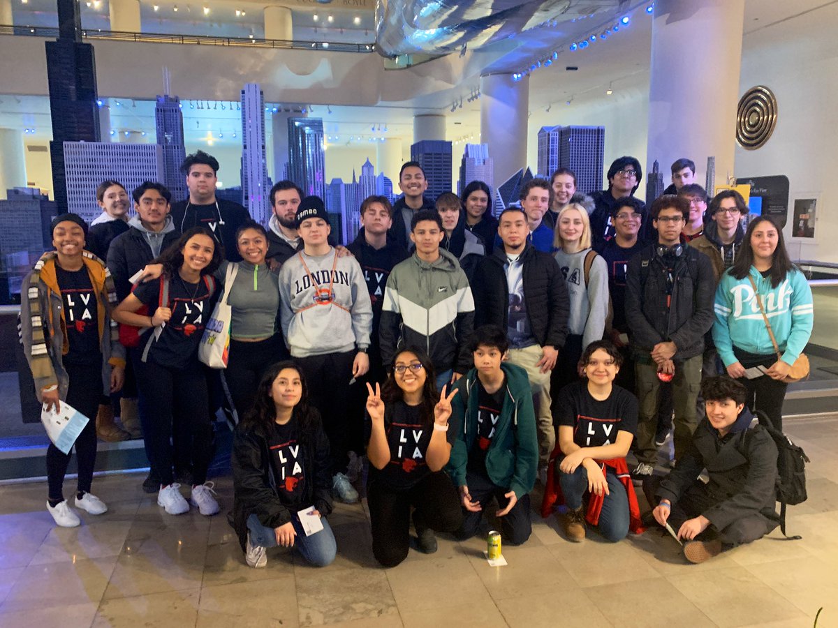 Our <a href="/LakeViewHS/">Lake View HS</a> #InnovationAcademy rockin’ our new shirts and being awesome! #STEM <a href="/msichicago/">Griffin Museum of Science and Industry</a> <a href="/pjkarafiol/">Paul Karafiol</a> <a href="/ECCECPS/">Early College and Career Education (ECCE)</a> @network14cps