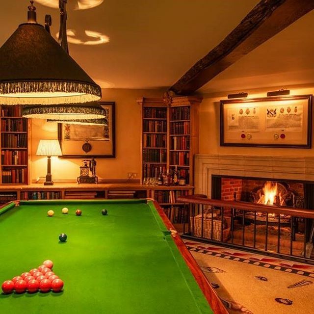 ElysianEstates's tweet photo. Happy Friday to all of our followers! We thought we’d lead into the weekend with a little glimpse into one of our favourite venues.. Guests love the lower ground floor at @farleigh_wallop, with its Billiards Room, Cinema Room and Bar. Perfect for family … https://t.co/JLYde9rs3W https://t.co/59VQ0VorTJ