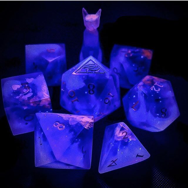 2k Follower Celebration! I’m having a Valentine’s #Giveaway ! 2 winners!
1st Prize: “Love Potion” 7pc set + cat/ 2nd Prize: “Lovebirds” d20 pair
To enter:
-Like, Follow, Retweet

Ends Sunday, Feb 9, 9pm cst. Ships in time for Valentine’s Day! ***USA shipping only at this time.***