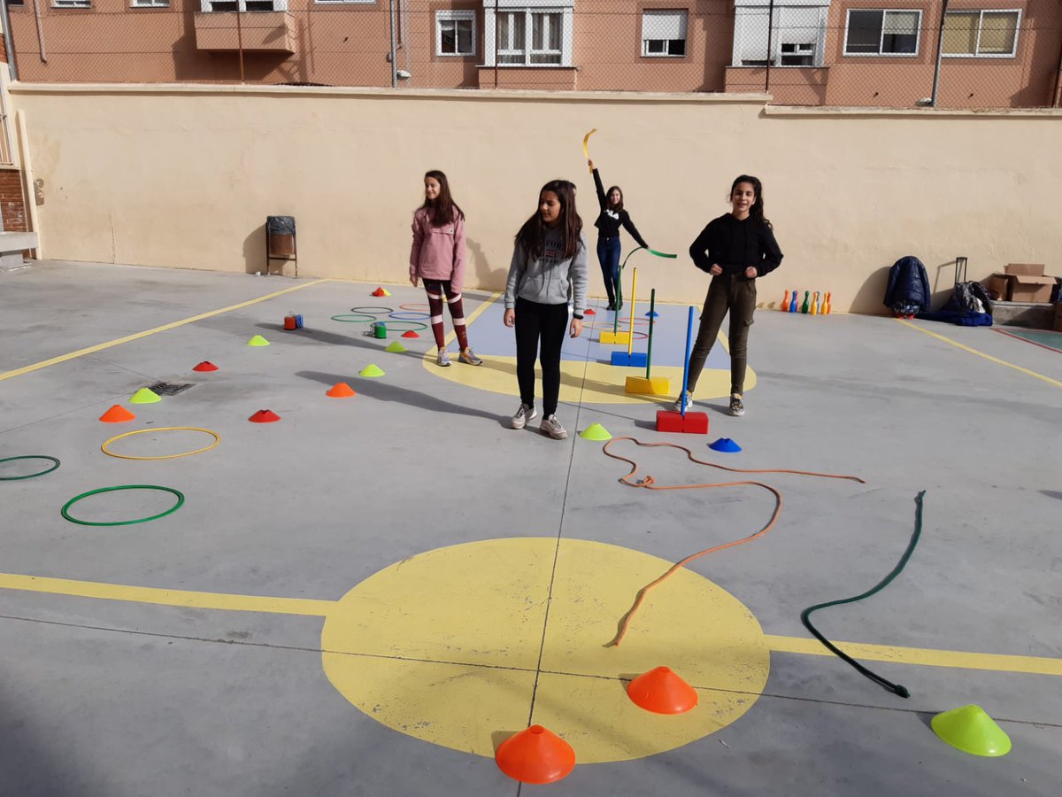 STrinidadZamora's tweet photo. #7DeFeb
#AyunoVoluntario
Porque el hambre y la pobreza son dos realidades muy relacionadas con los daños medioambientales.
Promovemos los derechos, con hechos.
Talleres ExtraEscolares #OperaciónBocata #Zamora https://t.co/jwkVcS6NmA