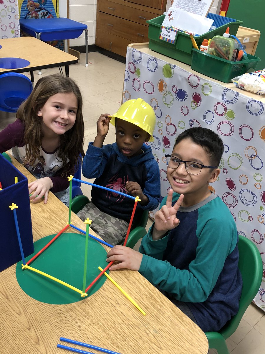 missavallone's tweet photo. We worked hard building our houses with the 3rd graders after reading The Three Little Pigs! @MrsMelick https://t.co/185vpOLjrf