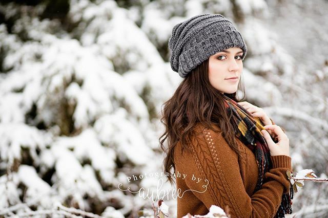 Aubree42's tweet photo. This portrait is perfection! A favorite for sure! Well done, @courtneyturner_13  You’ll probably see this one again. 😉#photographer 
#oklahomaphotographer #oklahomafamilyphotographer
#photographybyaubree 
#familyphotographs 
#oklahomapictures 
#portr… https://t.co/VKBwiJUtcA https://t.co/lW7ZMFnJXy