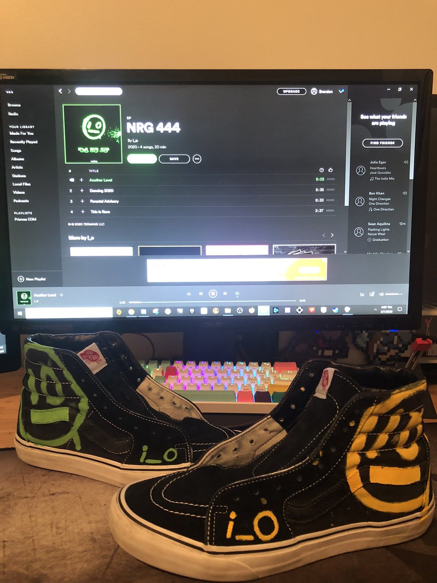 PrismaKills's tweet photo. Finally done getting these ready for this next Thursday @i_oofficial @V2Presents 🔥 https://t.co/W7aIgVXsg4