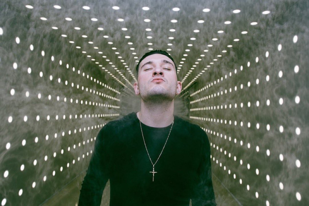 joey_sasso's tweet photo. I’m living proof to keep following that light at the end of the tunnel. I promise you what will await you will surpass all of your wildest dreams. I know it did for me.   #blessed #neversettle https://t.co/dsli7SIhaa