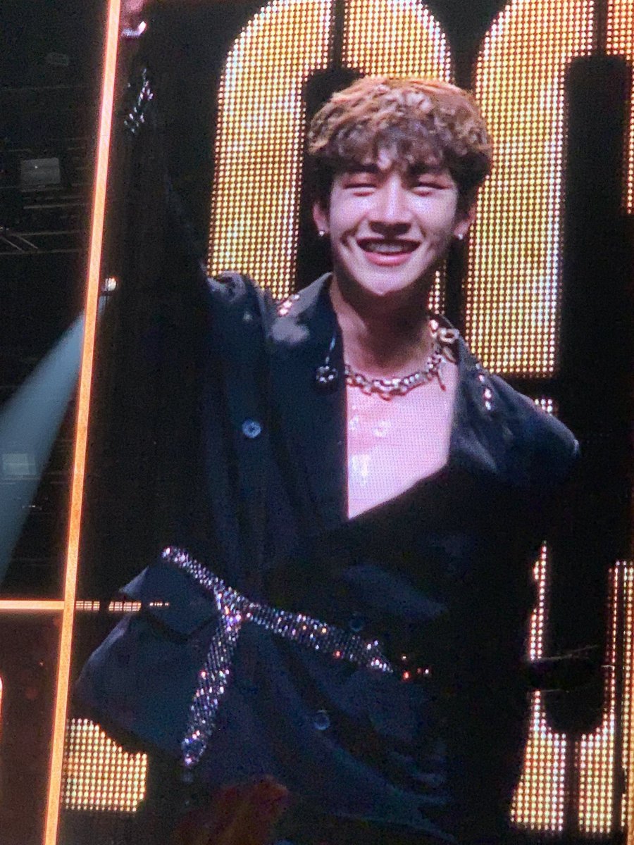 ♡ day 38 of 365 ♡Channie, I’m seeing the videos and pictures from the concert, that’s happening now, on my timeline and thinking “when is it gonna be my turn to see you guys? ”.I want to see your beautiful smile live too  You look so happy, i’m glad—  @Stray_Kids  #방찬