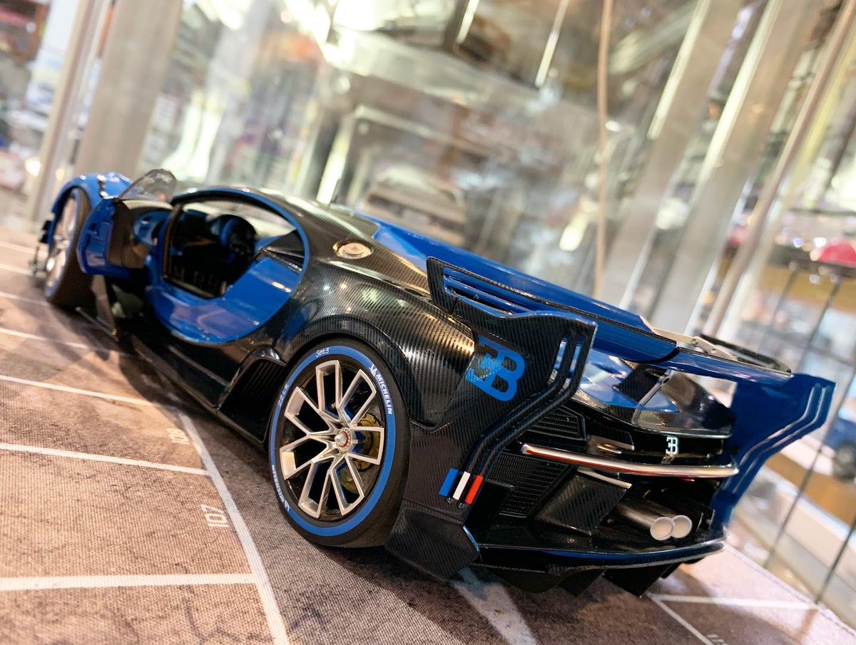 littlelegard's tweet image. 今週末もご来店お待ちしてます♪

AUTOart 1/18 ブガッティ ビジョン グランツーリスモ （ライトブルー／ブルー・カーボン）36,080円(内税)

#autoartmodels #bugattivisiongt #ブガッティ #グランツーリスモ #granturismo #littlelegard