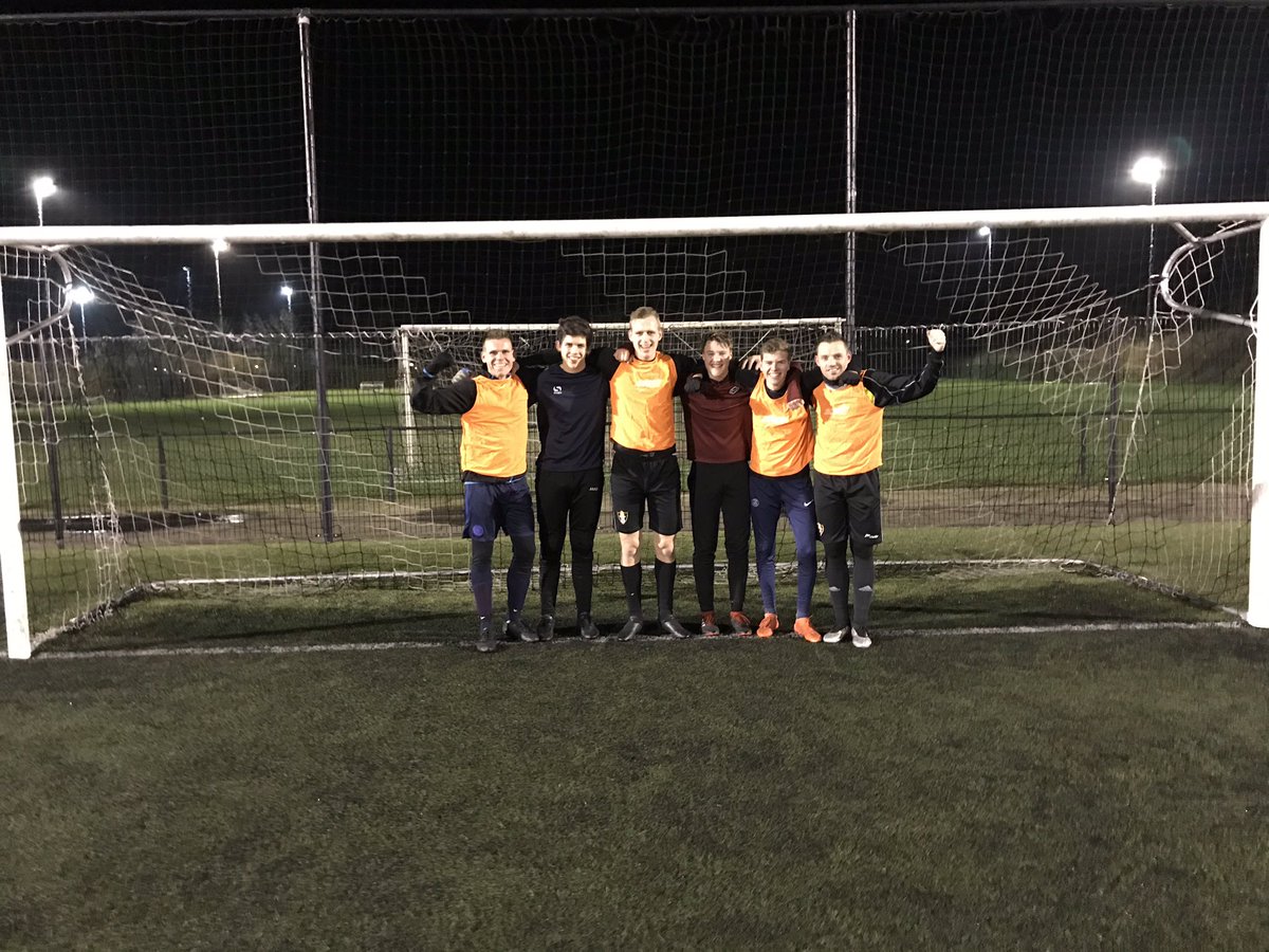 Morgen de uitwedstrijd tegen <a href="/vvzuidhorn/">vv Zuidhorn</a> belangrijk voor de 2e periode 💪🏻💪🏻⚽️