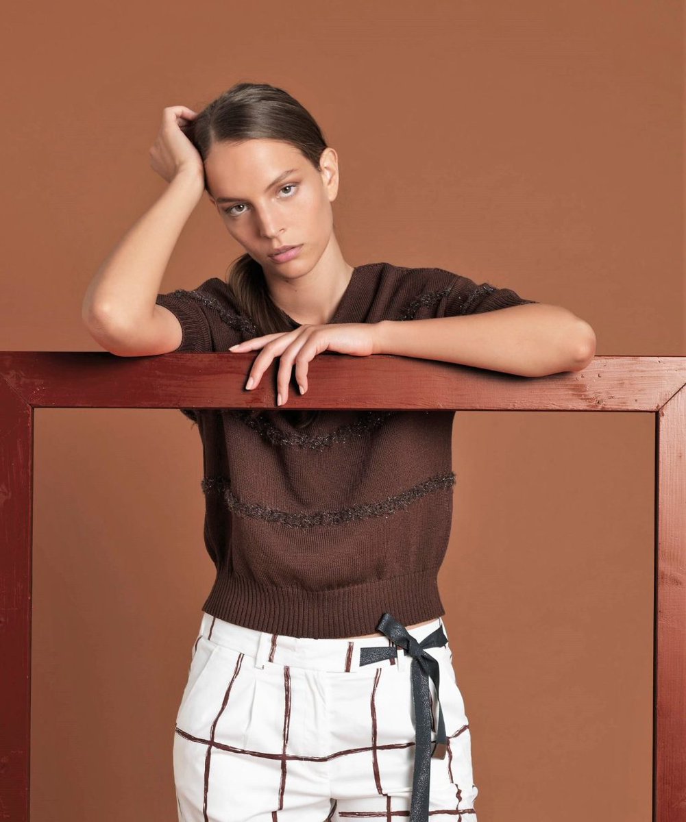 BUONGIORNOnline's tweet image. Biancalancia S/S20: l’eleganza delle linee geometriche #Biancalancia #finestrati #lineegeometriche buongiornoonline.it/2020/02/bianca…