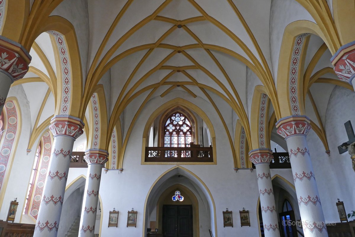 HessenSonja5767's tweet photo. Die kath. #Liebfrauenkirche auf dem Berg #Reichenstein zwischen #Hergenroth und #Westerburg in #RheinlandPfalz ist eine #Wallfahrtskirche ......... #Kirche #Pfarrkirche #Basilika #Sehenswürdigkeit #RLP #Rheinland_Pfalz #Westerwald #Mittelalter #Germany https://t.co/HSI4DJqSwR