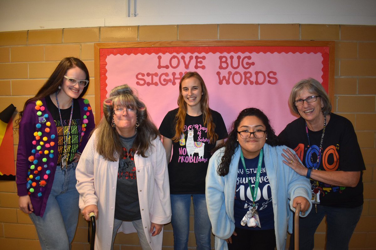 valleygirl78577's tweet image. Luling Primary Staff joined in on the fun to celebrate the 100th day of school!
#LulingPrimary
#LulingISD