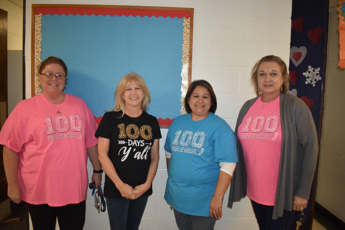 valleygirl78577's tweet image. Luling Primary Staff joined in on the fun to celebrate the 100th day of school!
#LulingPrimary
#LulingISD