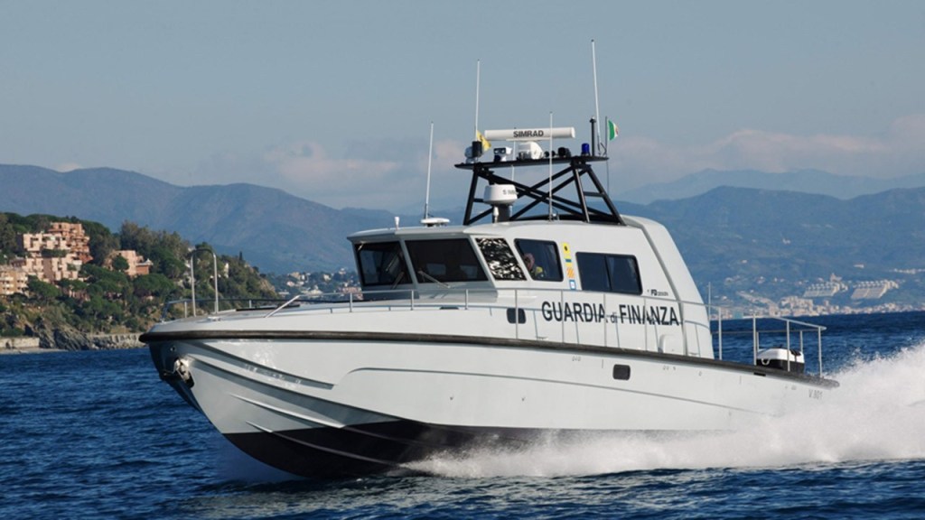 defpostmedia's tweet image. Hellenic Coast Guard Signs Contract with #FBDesign for 15 FB 56&apos; SF Patrol Boats. #Greece defpost.com/hellenic-coast…