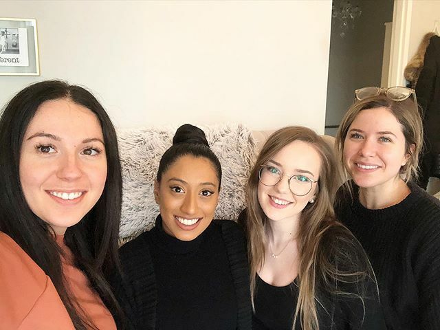 All hands on deck today <a href="/jajaspa/">jaspa</a> ✨#FridayFeeling ift.tt/39iwLAB