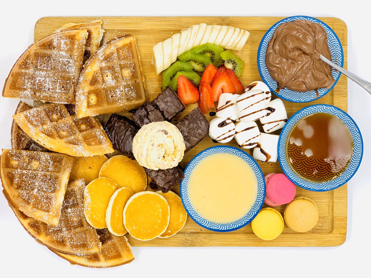 Crepas_Jota's tweet image. 📍GIVEAWAY 📍
Vamos a regalar una de estas tablitas surtidas por acá también 💙 Participar es muy fácil solo tienes que dar RT 🙌🏼 Cada 150 Rts voy a regalar una 🤫