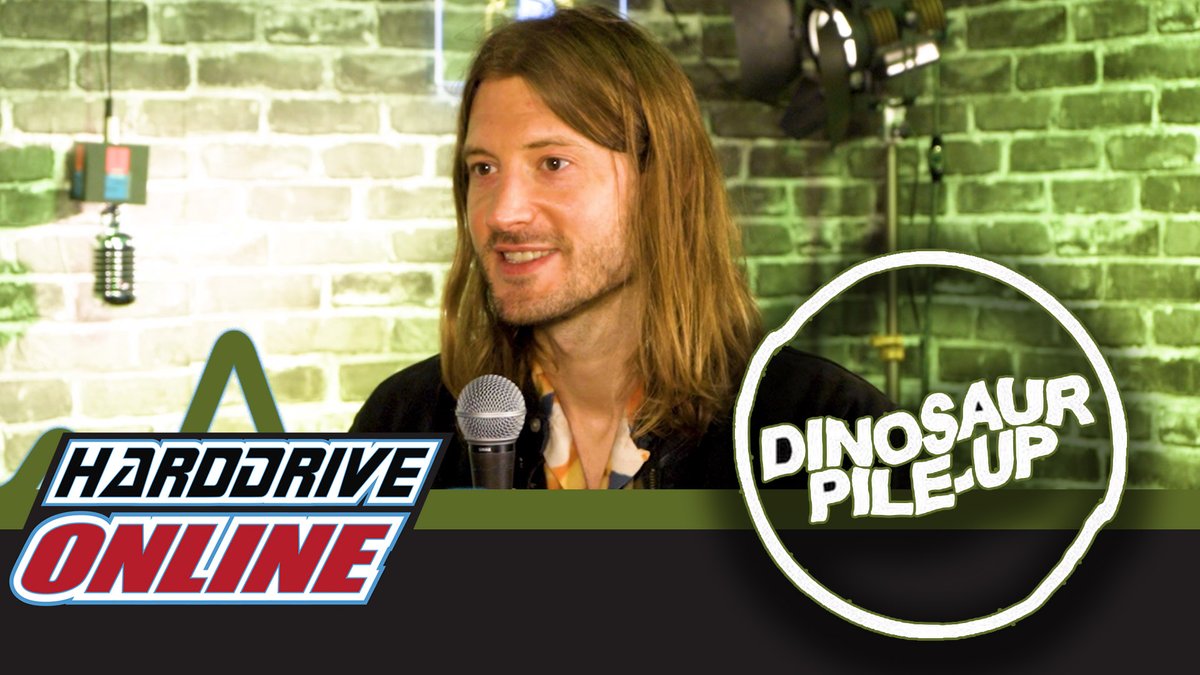 harddriveradio's tweet image. It's #NewMusicFriday hardDrive fans, we have a special interview with #MattBigland of @DINOSAURPILEUP covering their single #RoundTheBend! 

Go check it out &amp;amp; check out the single! #NewMusic #DinosaurPileUp

Check out the full video here: youtu.be/MxmyXt-kv6o