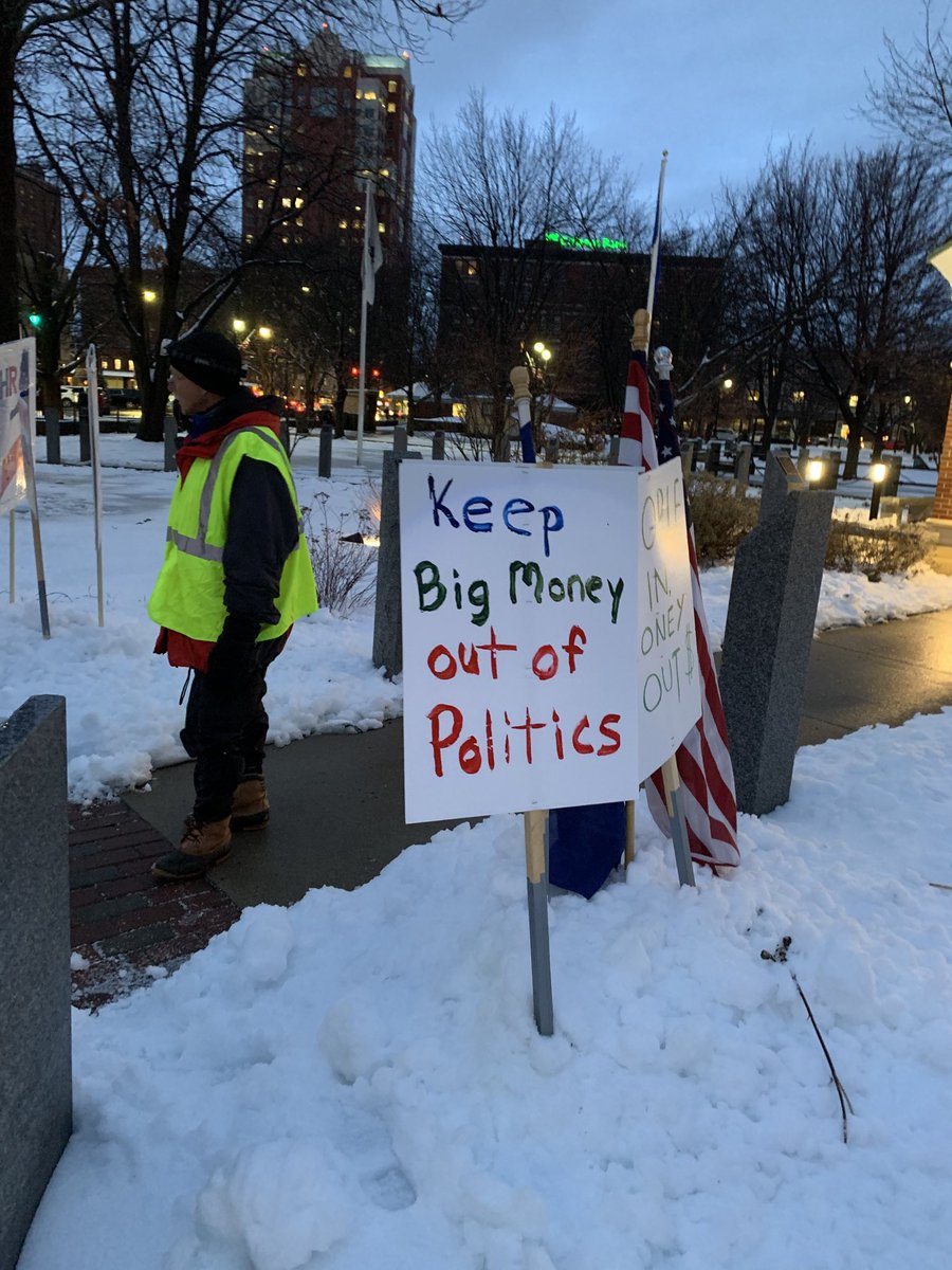 zink_olivia's tweet image. Walking to get money out of politics #fixdemocracyfirst