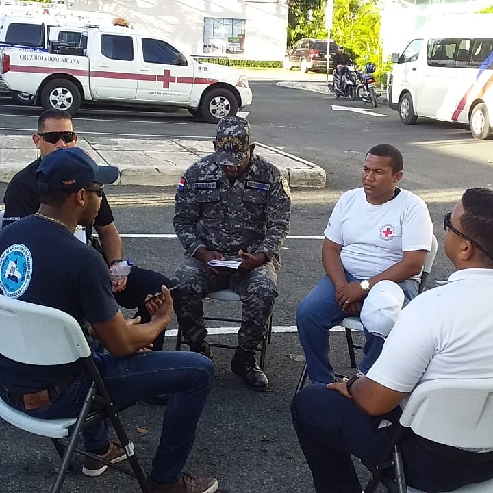 crdbavaro's tweet photo. Punta Cana - Viernes 7 de Febrero ya organizado el apoyo logístico de #cruzrojadominicana tanto para el pre-carnaval como para el #CarnavalPuntaCana, agradecer a la sede central por su apoyo y envío en especial del centro de coordinación. #crdominicana #ifrc  #CarnavalPuntaCana https://t.co/XzN1jlFADm