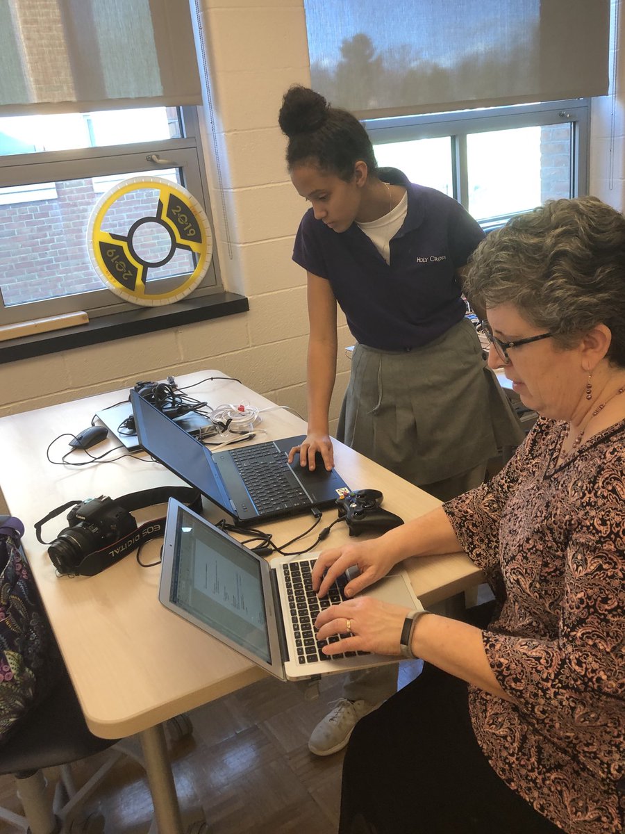 simonschooling's tweet image. Lots is happening with @team6584 in the engineering lab! They’ve been busy for the past few weeks but I love watching the pieces coming together. #EmpoweredGirls #FIRST #AHCScience #morethanjustrobots