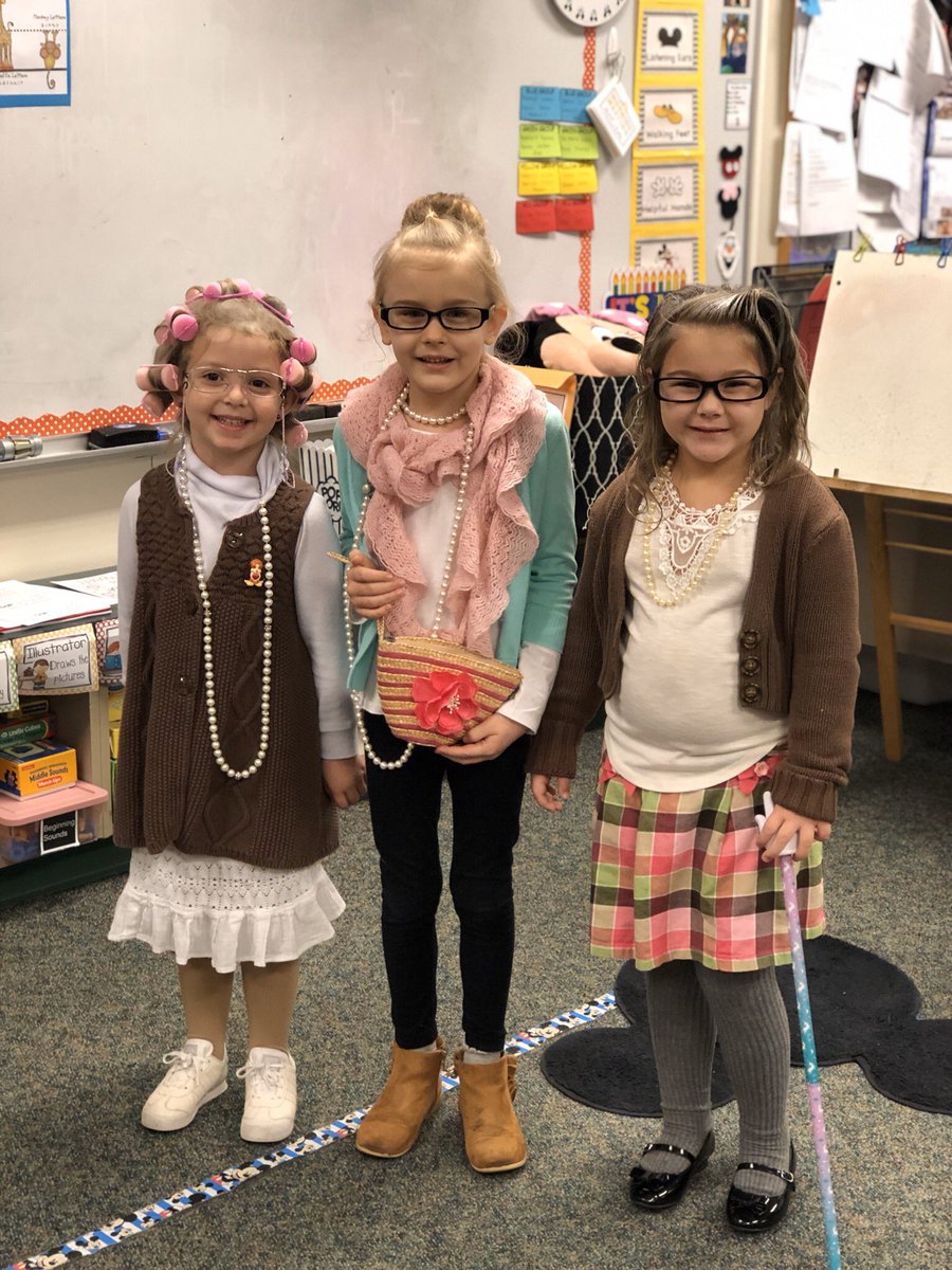 Mrs. Stehr tweet media