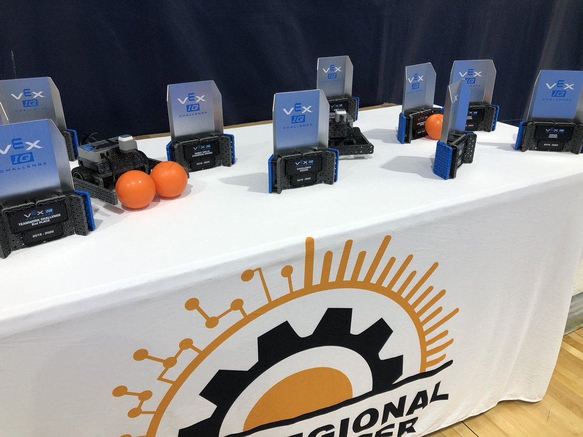 TSD_Main's tweet image. Saturday, 13 middle school Deaf teams from across the country, will participate in the 1st #VEXIQ Robotics tourney hosted by @NRSCenter at @TSD_Main . #RoboticsTournament #DeafEd