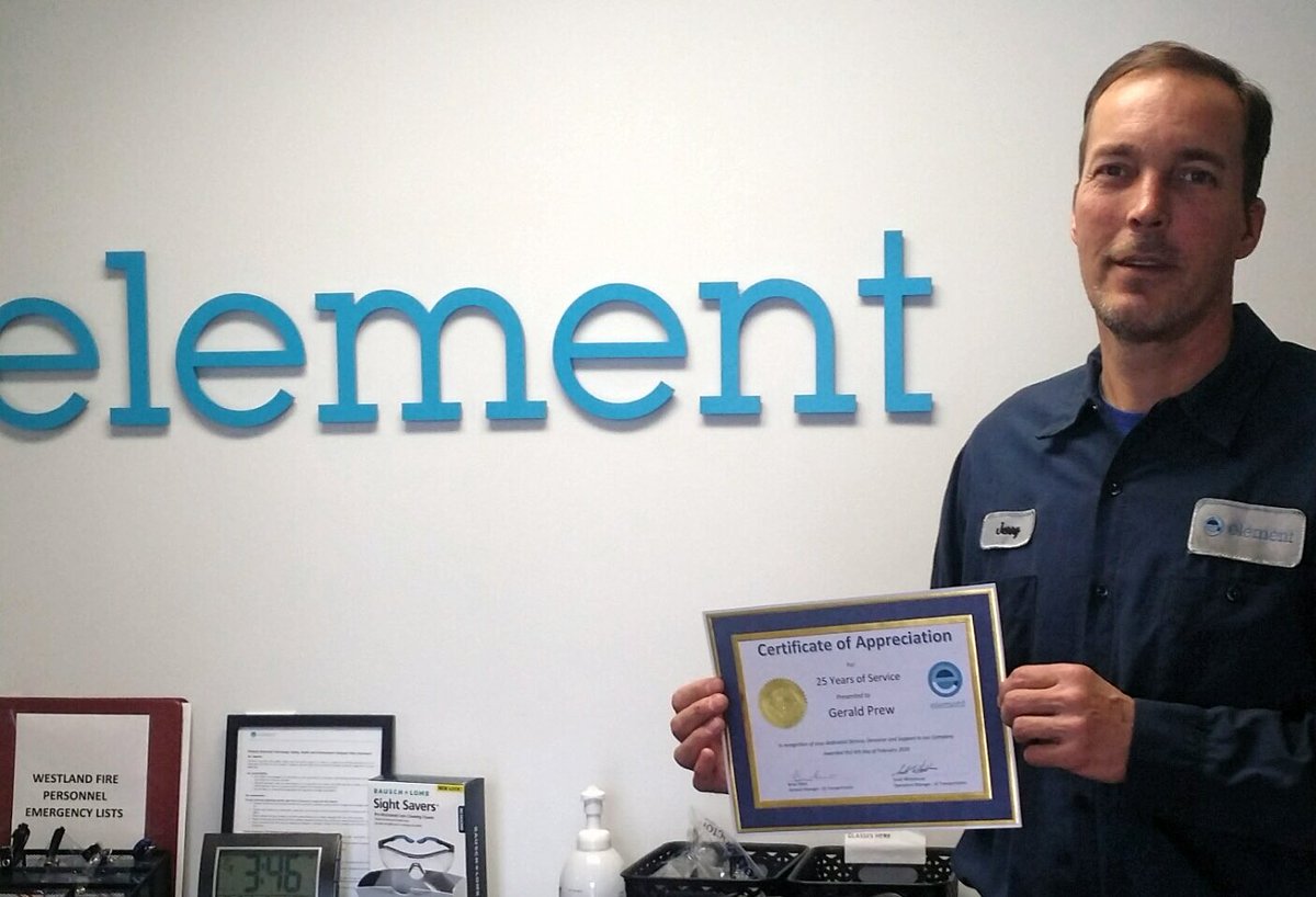 WeAreOneElement's tweet photo. #WeAreOneElement Detroit-Westland Jerry Prew celebrates 25 years. Thank you for your dedication. https://t.co/w1P9psE735