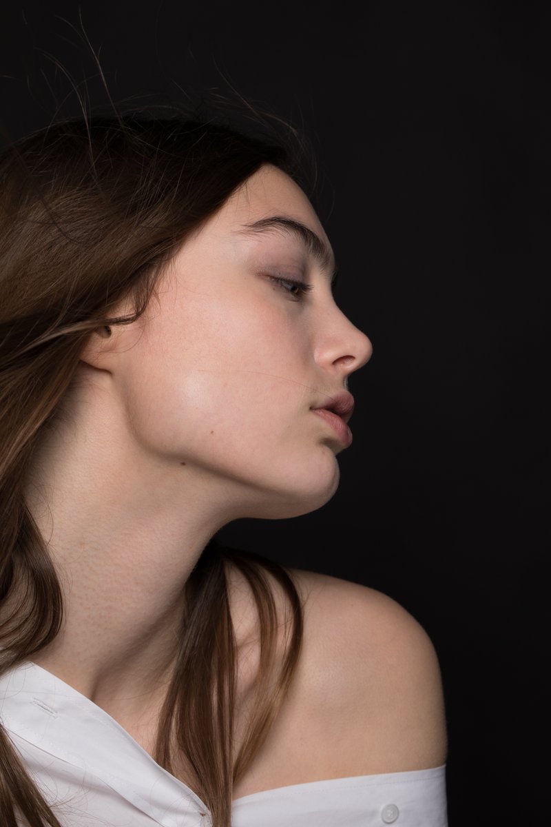 ChromaticCreate's tweet image. Shot Katy, one of @peggilepage models at Red Bulb studios in Toronto in late December. Tomorrow I shoot two new faces to help build their portfolios. #torontophotographer #chromaticcreative #modelshoot