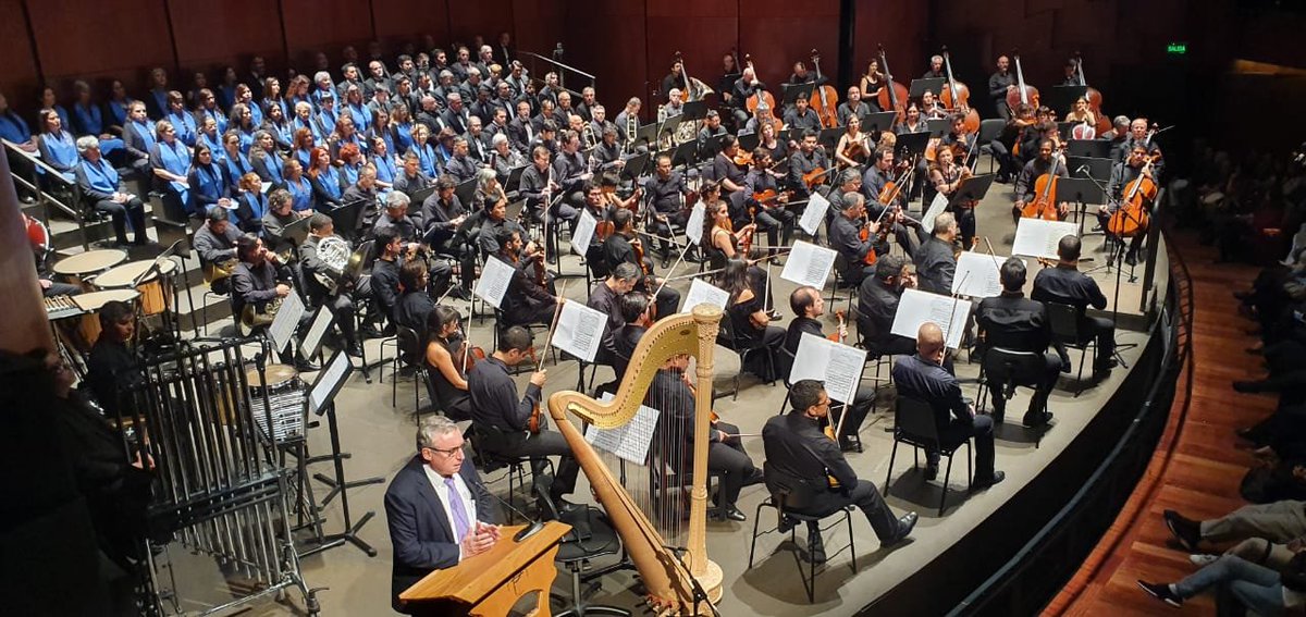 Semanas musicales 2020: Noche clausura dedicada a Wagner, selección de  piezas orquestales y corales junto al @CoroSinf_UChile, bajo la batuta del maestro Rodolfo Saglimbeni.Gracias <a href="/semanasmusica/">Semanas Musicales de Frutillar</a> y al público por un nuevo año lleno de aplausos, emoción y música 🎼💙