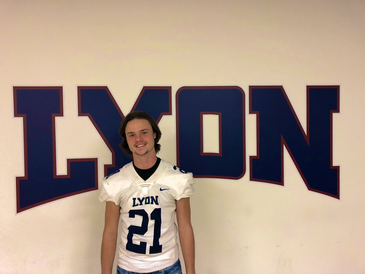 CamonPhillips's tweet photo. I’m proud to say I’ve officially signed on to be a @LyonScotsFball player! It’s been a dream of mine to play college football and I can’t wait to see what’s in store for me and the entire program of Lyon! Go Scots!! @coachcalpowell @LyonAthletics https://t.co/dPFVsKkWy3