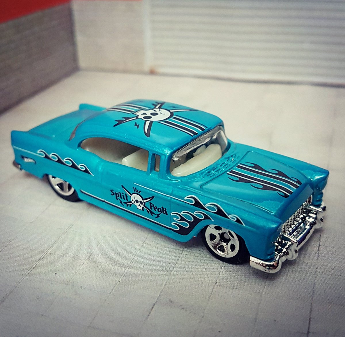 #55chevy. #thesplitpeak. #hotwheels. #hotwheelsmania. #hotwheelsspain. #hot...