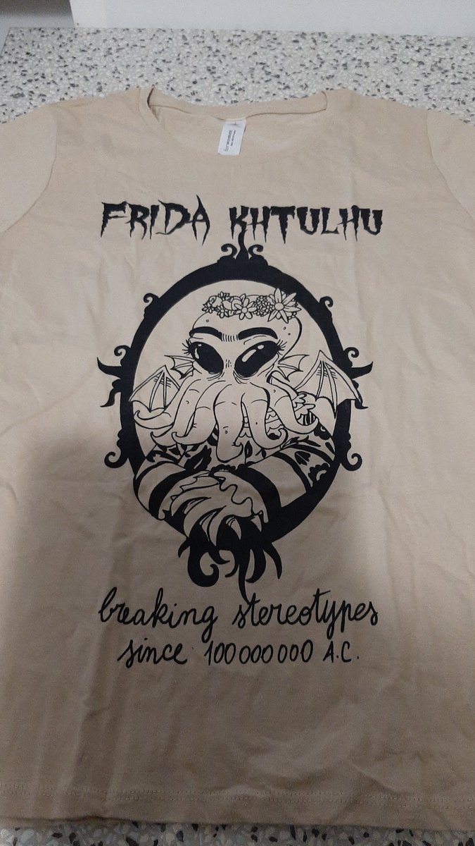 faraway1974's tweet photo. @GiorgiaMeloni Beh @GiorgiaMeloni per fortuna c'è chi fa un crowdfunding a sostegno della #casadelledonne e ci sono persone come me che partecipano attivamente.
Spera che tua figlia non  ne abbia mai bisogno, o dovrà dire grazie alle comuniste come me. ❤ https://t.co/MsEjghV0yh