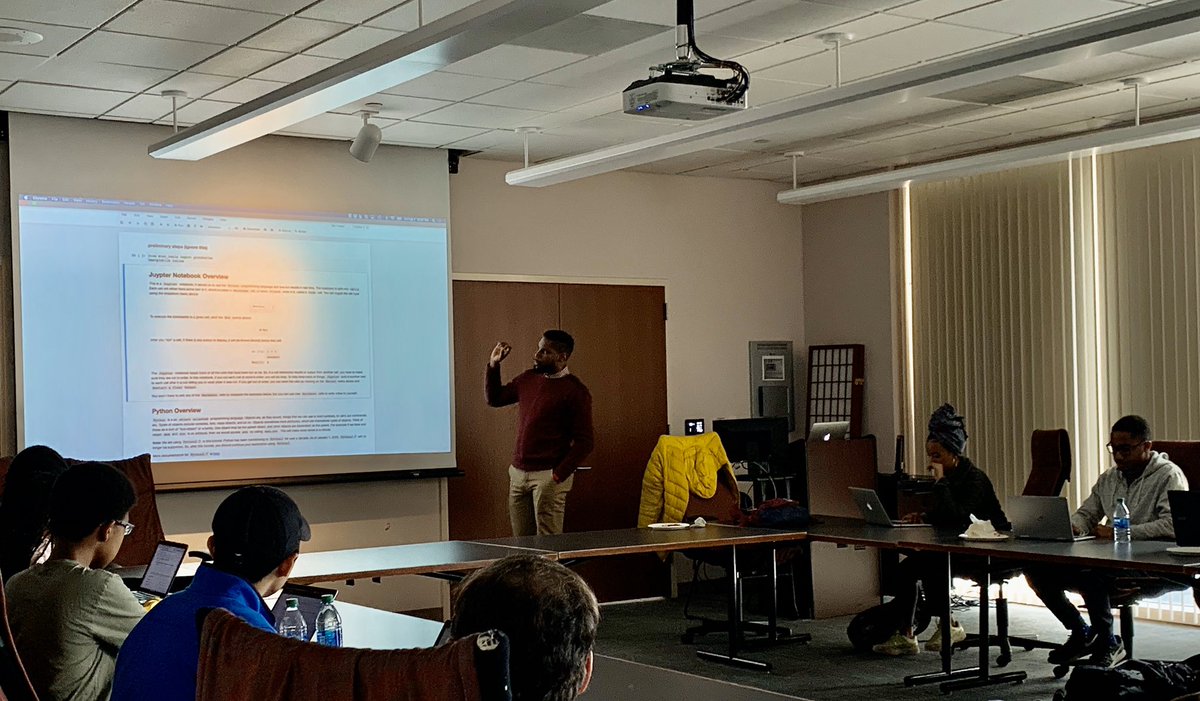 Big thanks to you, @nomadj1s! The students really benefited from the workshop and from hearing about  your journey into economics! Anyone interested in doing a live-code with @UMBC’s awesome students this fall? DM me! #SloanFellows