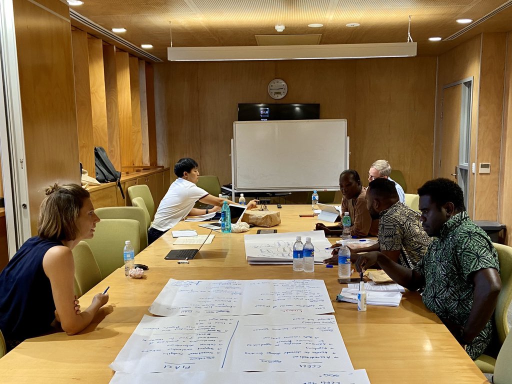 The Ministry of Finance and Treasury in 🇸🇧 held a working session on risk-informing its investment appraisal process with the #UNDP Governance for Resilience (Gov4Res) project team on Thursday. 

#ClimateFinance #Resilience #ResilientDevelopment #Governance #Gov4Res