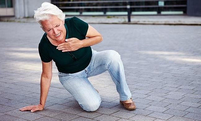 Tutta l'Italia durante la finta caduta di Ghali. #Sanremo2020