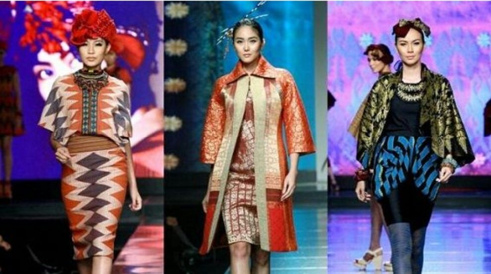 Mari mampir 👯👯

Pasukan #IndoPromoter siap menyerang dgn #programfolback 

Gak pake lama, cusss daftar di sini 

Syarat 
❌ porno, judi, SARA, 🔒
❤ NKRI 🇮🇩
RT, Like, ketik #programfolback 

Salim dulu sama <a href="/TheArieAir/">Arie Dirgantara</a> dan <a href="/NotesofMila/">Mila🇮🇩</a>

 <a href="/StreniSutrangg1/">Streni Sutranggono</a> , kuy daftar