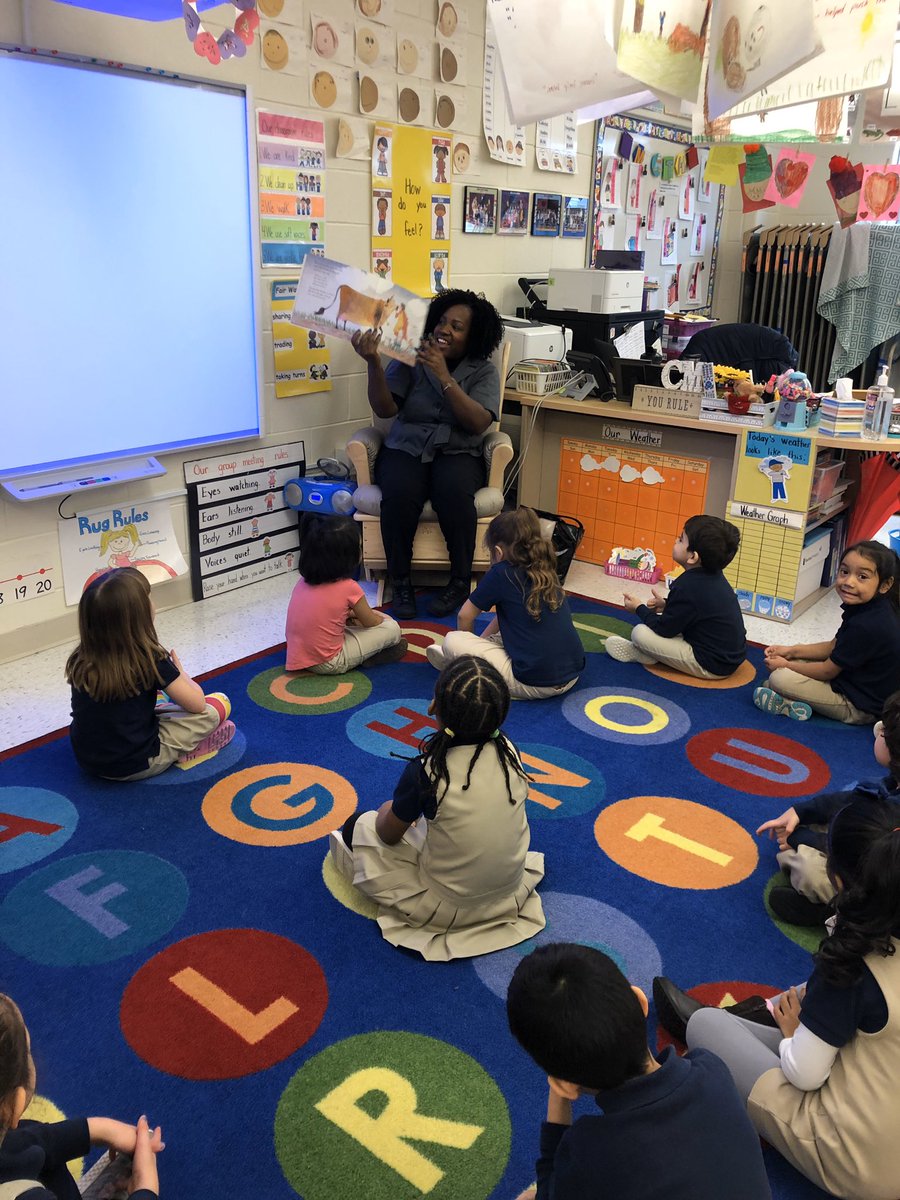 oliverStOwls's tweet photo. Our students had some amazing celebrity readers today sponsored by @UWGreaterNewark 
A huge thank you to all of the readers for spending their morning with our students! @NPSvoices  #readers #communityReaders #oliverPride https://t.co/HthA8Bq5fY