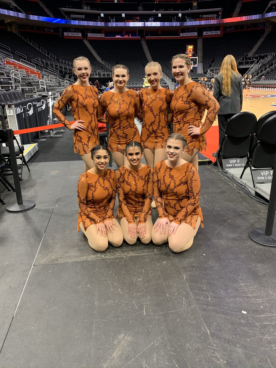 Tomorrow marks our last regional competition until nationals! 🧡 #gotigers #winterwishes