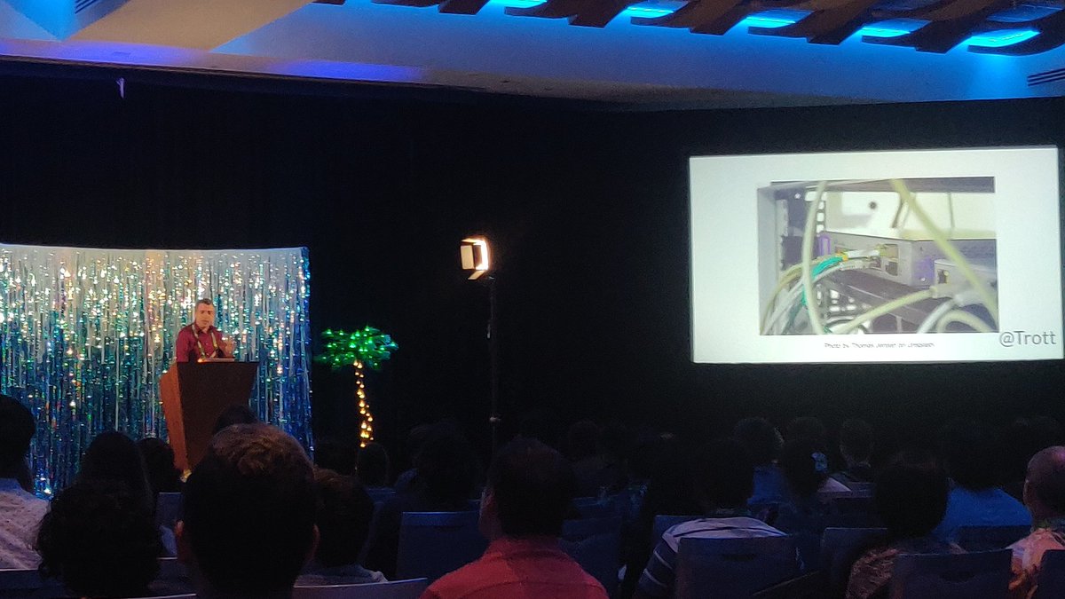 prevaj's tweet image. Day 2 talk 7 - trott talks about worker threads in nodejsJSConfHi #JSConfHI 

— Dinesh @ JSConf Hawai&apos;i (flexdinesh) February 7, 2020

nodejs

node js development company, node js app development company, node js web development, nodejs consulting servi…