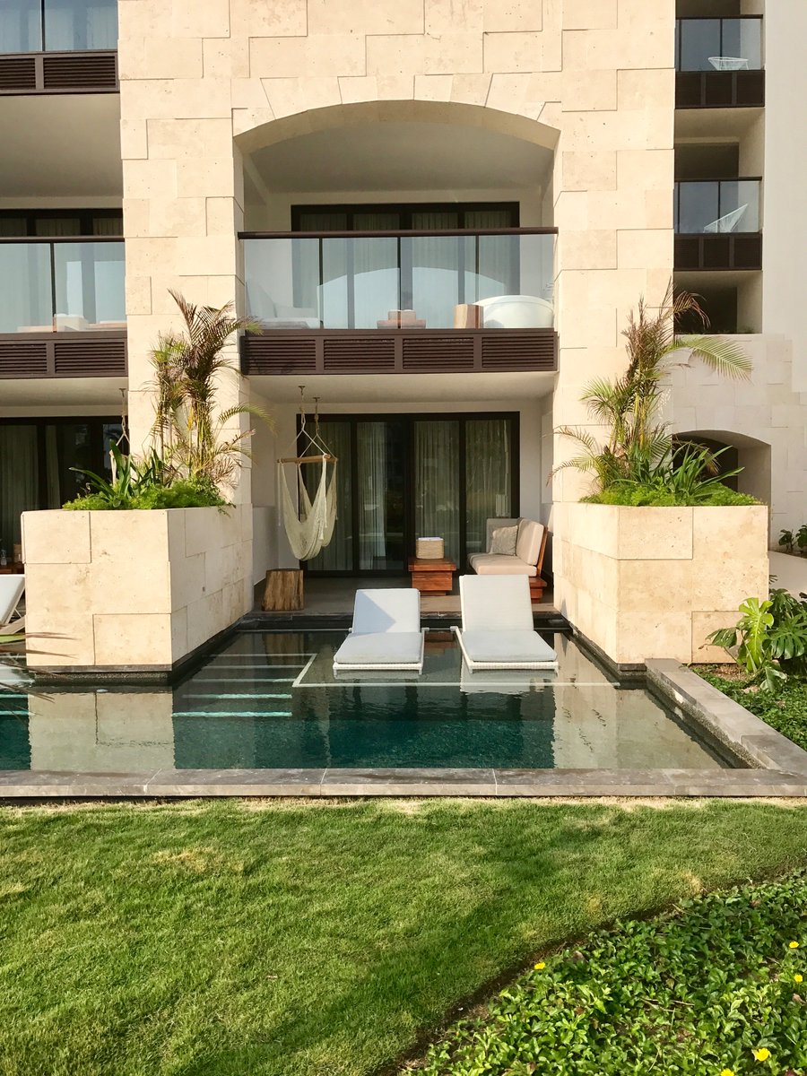 TwoHeartsErika's tweet photo. Consider yourself a foodie? Adult-only, all-inclusive @UNICO2087 Hotel Riviera Maya is the place for you! For limited time, earn 20,000 AA miles when you book your trip with me. Travel now through 12/20/20, only $200pp deposit for flight+hotel, final due 45 days prior to travel. https://t.co/74tCSMZ8dY