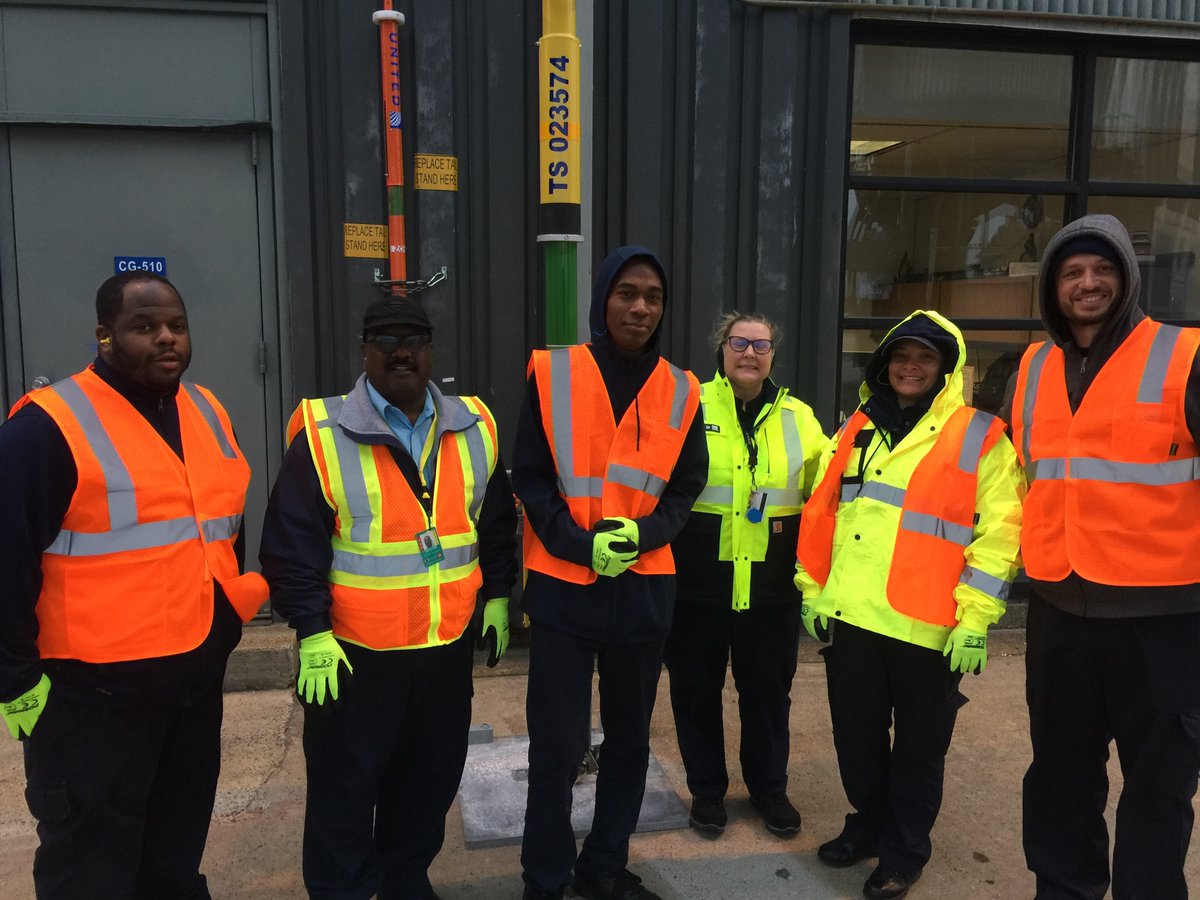 Co-workers checking out the new 737-900 Tail Stand. #WeAreUnited