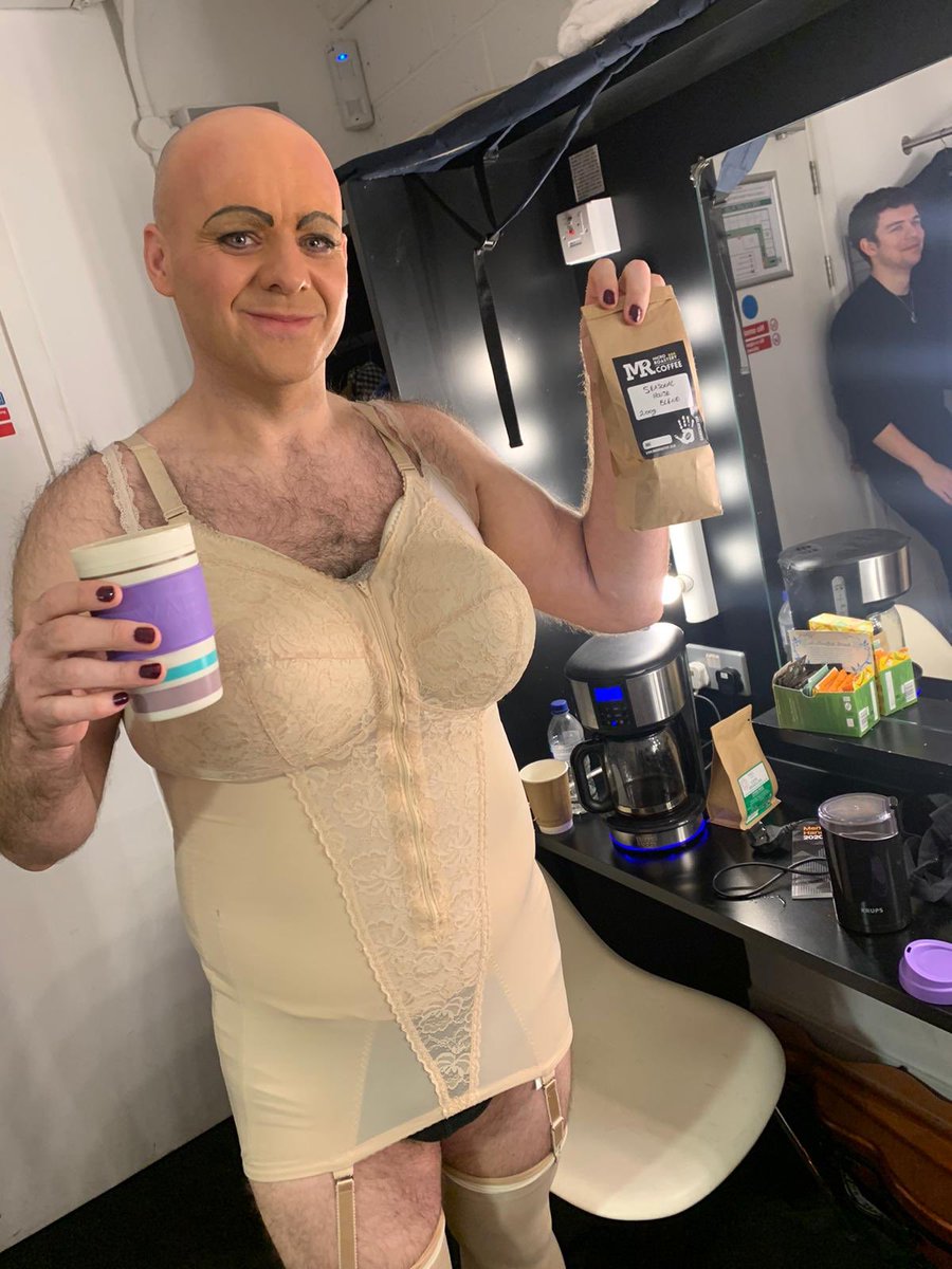 CoffeeBackstage's tweet image. A #MidnightSpecial behind-the-scenes photo of @Mr_Brookes04 enjoying @microroastery coffee before an evening performance of #RSCMeasure @marlowetheatre #BackstageCoffee