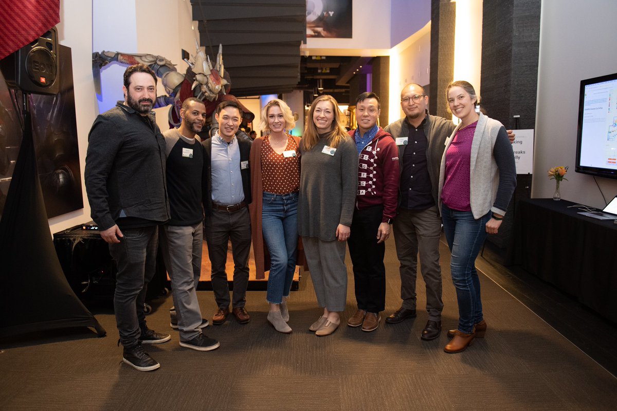 FHDataViz's tweet photo. Amazing night @Bungie sharing all the work we do @fredhutch. Thank you to the #innovatorsnetwork for organizing and bringing together all the scientists who were able to share the fantastic work they are doing. #curesstarthere #datavisualization #datascience https://t.co/SNDMIGVqoS
