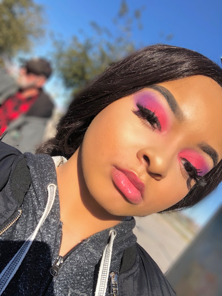 mariahjamesmua's tweet photo. ๐๐
#bhcosmetics #Milkcosmetics #AnastasiaBeverlyHills #ELF #mua #makeup #makeupartist https://t.co/K39U5ejXoo