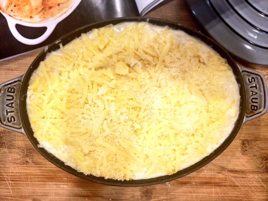 traderstewie's tweet image. Potatoes au gratin on the menu.... 
Bout to hit the hot oven!