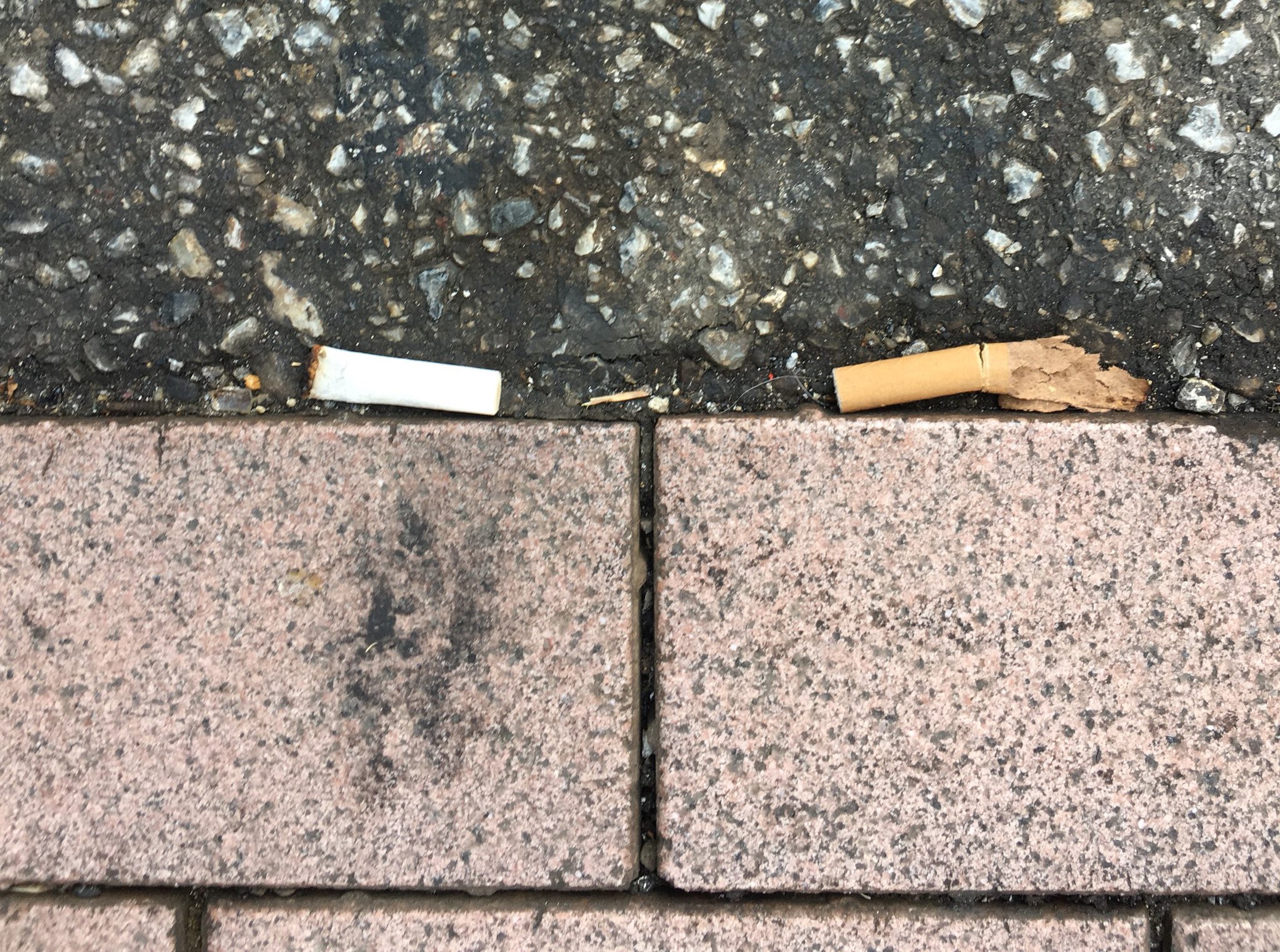 Litteratijapan タバコ販売に関わるjtでは タバコの売買以外にどんな活動をしているか見てみよう T Co Llx2fdlpmc 緑のピクトグラムと 強烈なキャッチコピーを誰しも一度は見たことがあるかもしれない 吸う人も 吸わない人も心地よく生きて