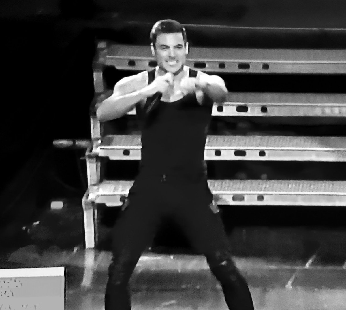 GabySanti tweet media